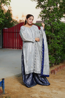 Silver and blue shirt set — view 5